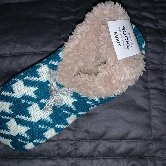 Skid free Slippers - Picture 3 of 4